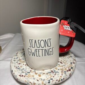 Rae Dunn Seasons Gweetings coffee/tea mug